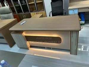 Executive Office Table mai fitilun LED da Extension