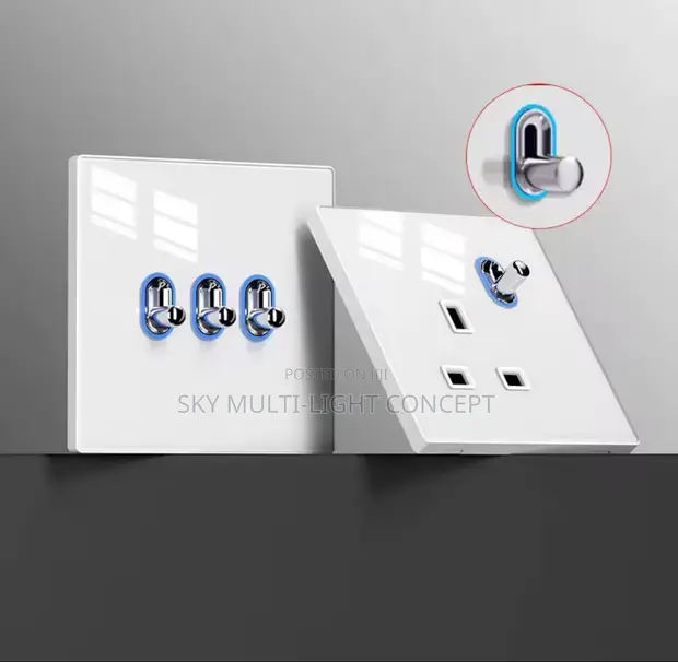 Tushen Juyawa na Gilashi mai Haske da Alamar LED - 1