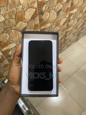 iPhone XS Screen - Used