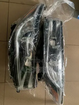 Set Faralolin Fitila na Toyota Highlander 2018