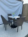 Ingantacciyar Madubi Mai Zagaye da Kujeru - 2