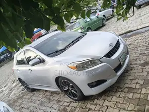 2010 Toyota Matrix S Hatchback FWD