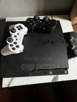 PS3 Slim da Aka Hacked, Tare da Kwamfuta 3 da Wasanni 5