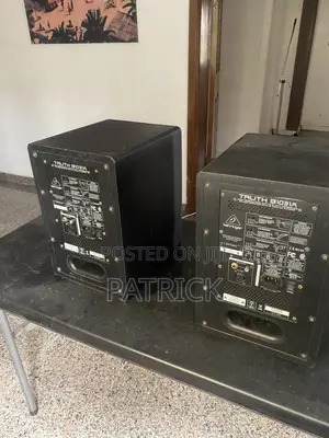 Behringer TRUTH B1031A Studio Speakers (Na Amfani)