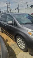 Toyota Sienna 2013 Grey - 2