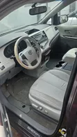 Toyota Sienna 2013 Grey - 3