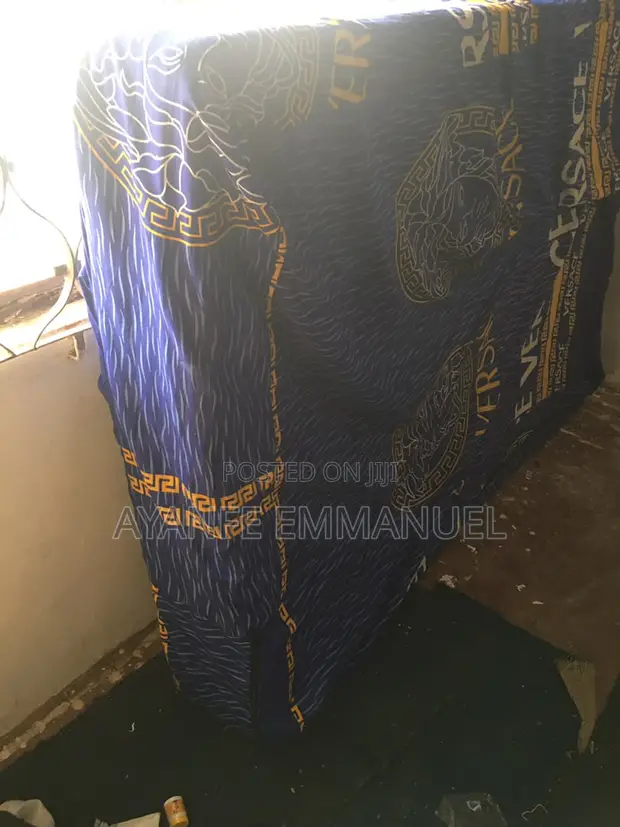 Kwantacciyar Bed Na Amfani 4.5ft - 1