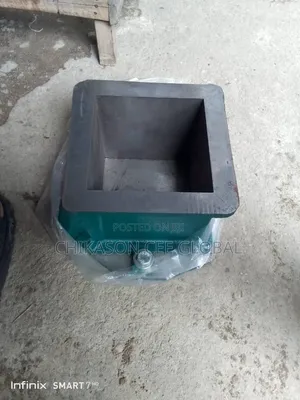 Concrete Iron Cube Mold - Brand New