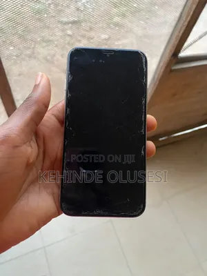 Apple iPhone X 64GB White