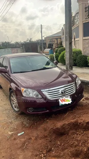 Toyota Avalon 2010