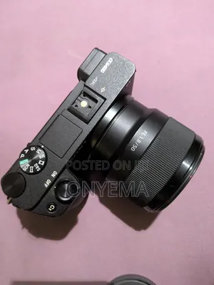 Sony A6400 Mirrorless Kamera da 16-50mm Lensa