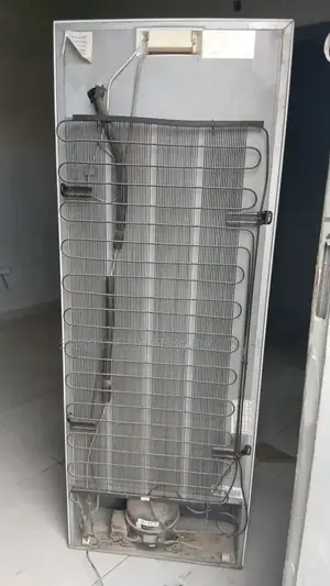 Freezer Jirgin Sama na Haier Thermocool - Azurfa