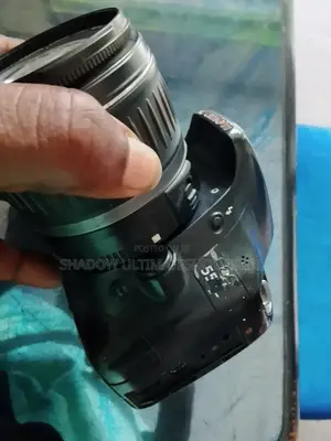 Canon D550 Digital Camera