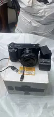 Sony ZV-E10 4K Kamarar Bidiyo - 1