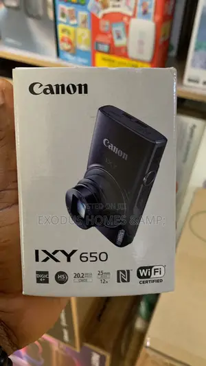 Canon IXUS 650 HS Kamara Digital Compact Bundle