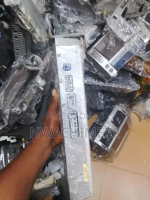 Lexus GS350 2008 Mark Levinson Amplifier