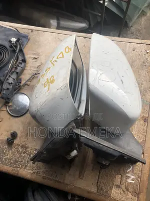 Madubin gefe na Honda Odyssey da aka yi amfani da shi (2006-2010)