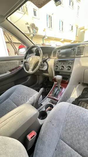 Toyota Corolla 2004 Fari