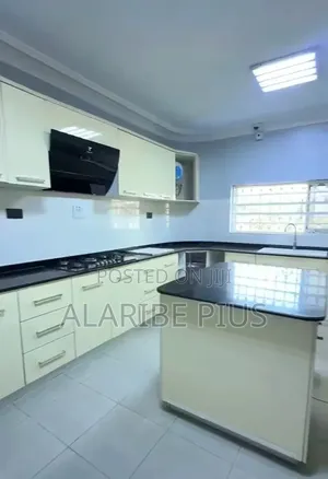 6-Bedroom Duplex don haya a Asokoro, Abuja