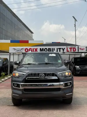 2018 Toyota 4Runner SR5 4x4 SUV