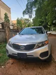 Kia Sorento 2012 Silver - 4