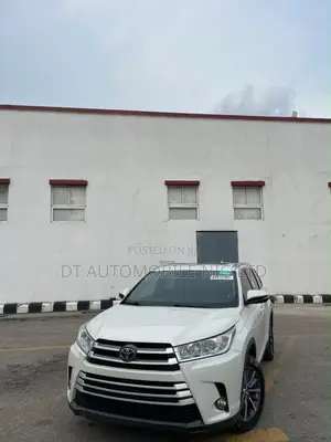2019 Toyota Highlander XLE Foreign Used White