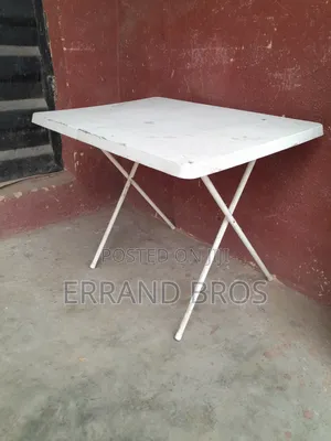 Foldable White Plastic Top Table with Metal Legs
