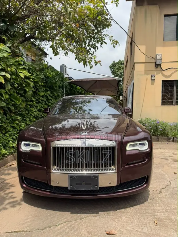Rolls-Royce Ghost 2017 Burgundy - 1