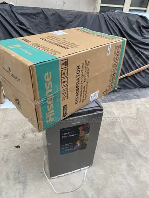 Hisense REF093DR Firij mai 90L da Freezer