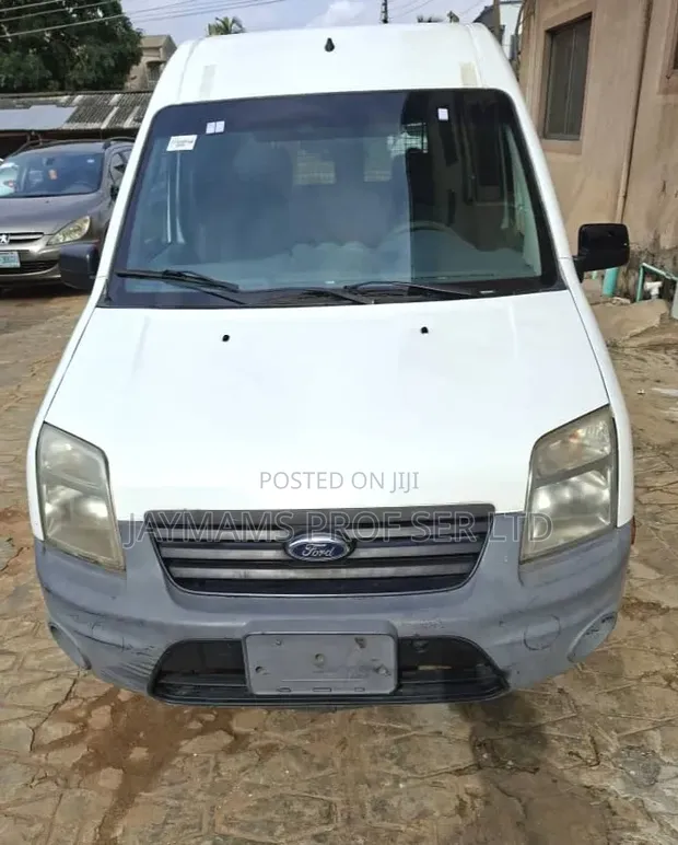 Ford Transit Connect 2011 White - 1