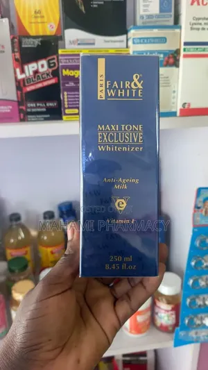 Fair & White Paris Maxi Tone Whitenizer Anti-Ageing Milk 250ml