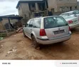 Volkswagen Golf 2001 Silver - 2