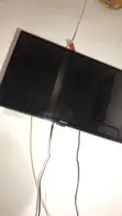 Mewe 32-inch Smart TV (Used) - 1