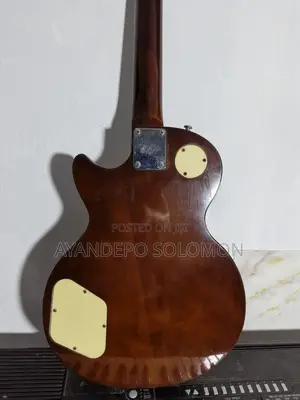 Used Les Paul Electric Guitar