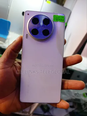 Tecno Camon 30 256GB Purple