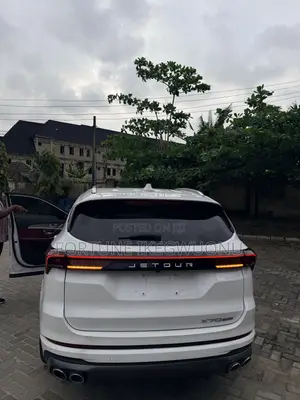 Jetour X70 Plus 2021 Fari