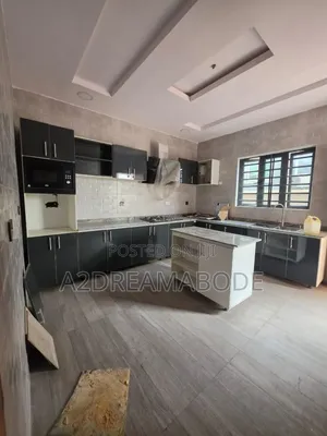 5 Bed Duplex don haya a Omole Phase 2