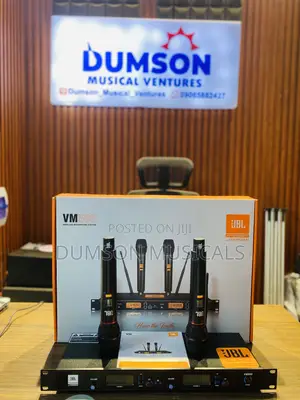 JBL VM500 2-in-1 Professional Long Range Wireless Microphone System