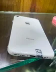 Apple iPhone 8 64GB Used - 3