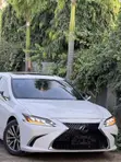 Lexus ES 350 2019 Fari - 3