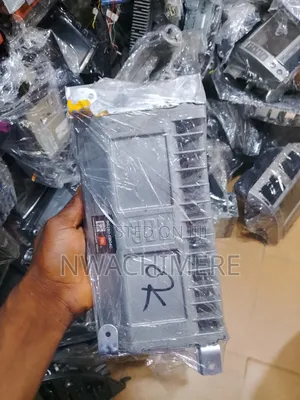 Toyota Sienna 2012-2015 Amplifier