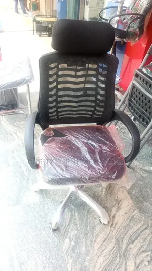 Boss Office Products Swivel Executive Chair - Sabon Kayayyakin