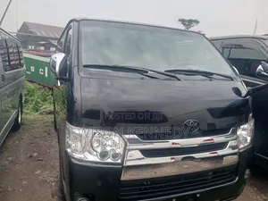 Toyota HiAce 2015 Grey