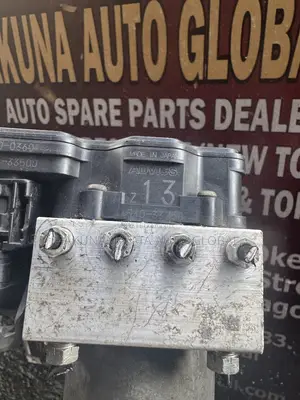 Lexus ES350 ABS Pump (2016-2017)