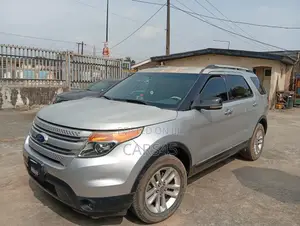 2011 Ford Explorer XLT 4x4 SUV