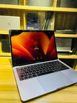 Apple MacBook Pro 2017 13.3" Intel Core i5 8GB RAM 512GB SSD - 3