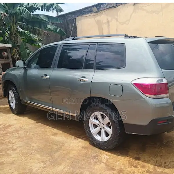 Toyota Highlander 2013 - 1