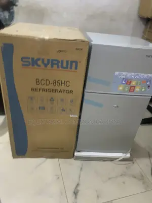 Skyrun Firij mai Lita 85 - Karami Mai Ƙofofi Biyu