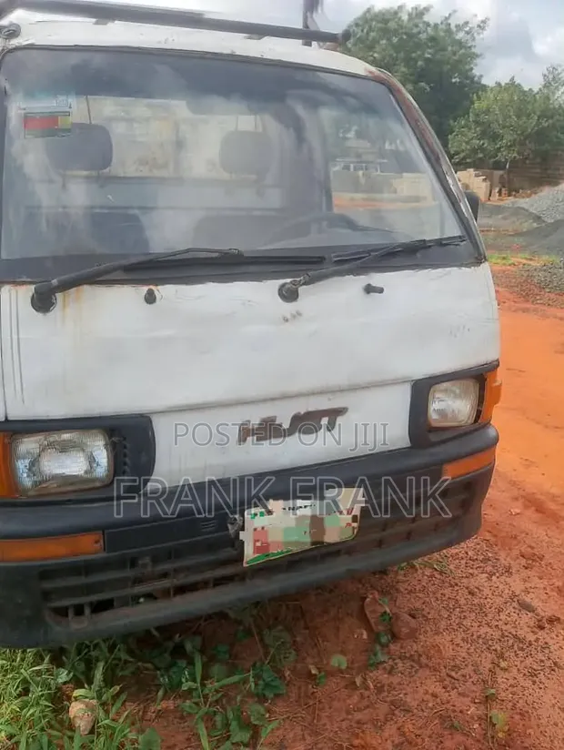 Suzuki Carry Hijet Shuttle Pickup White - 1
