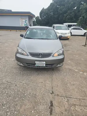 Toyota Camry 2004 Grey